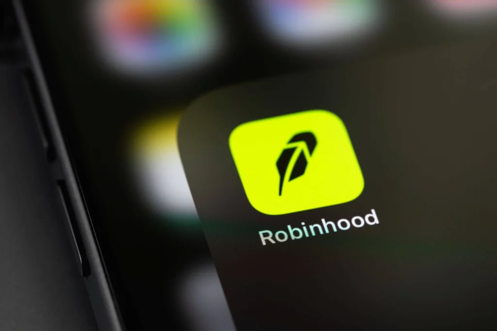 Robinhood Stock Surges 5% Following $1.5B Share Repurchase Authorization